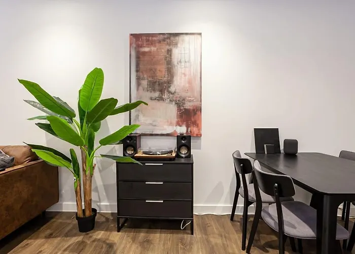 Stylish Modern Apartment In Central Manchester